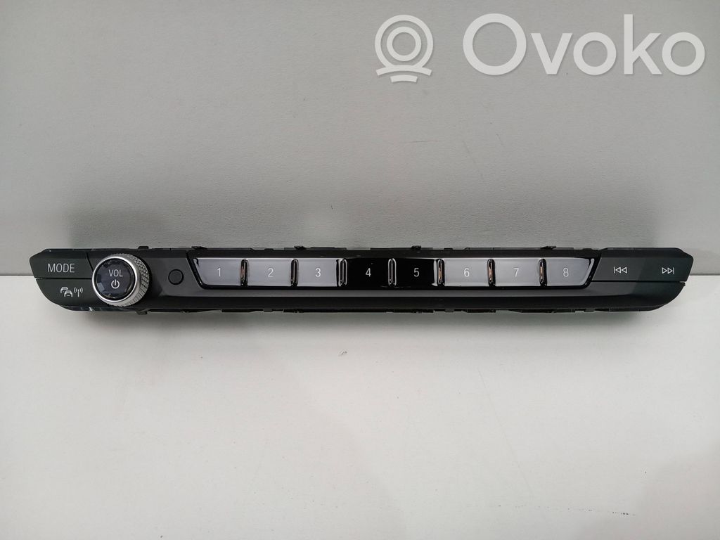 BMW X5 G05 Head unit multimedia control 