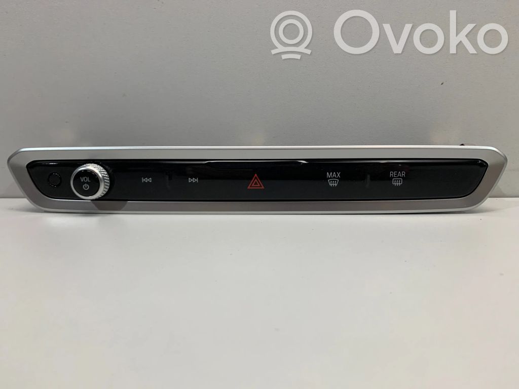 BMW X7 G07 Head unit multimedia control 