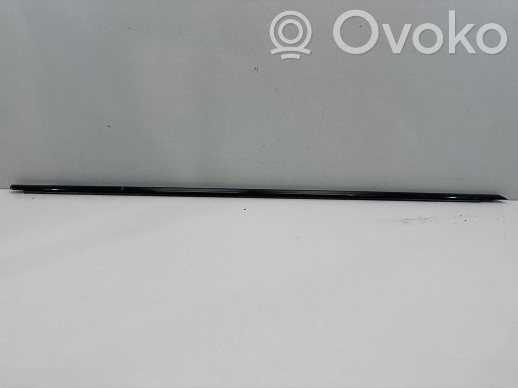 BMW 3 F30 F35 F31 Listwa / Uszczelka szyby drzwi przednich 