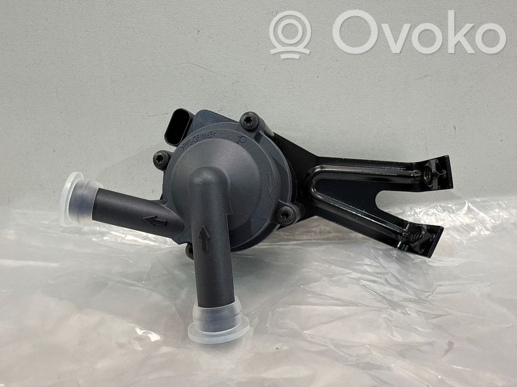 BMW 5 F10 F11 Vesipumppu 