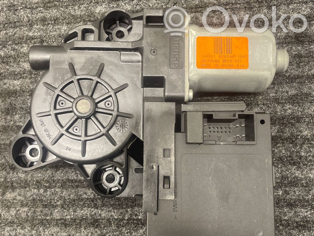 Volvo V50 Galinis varikliukas langų pakėlėjo 