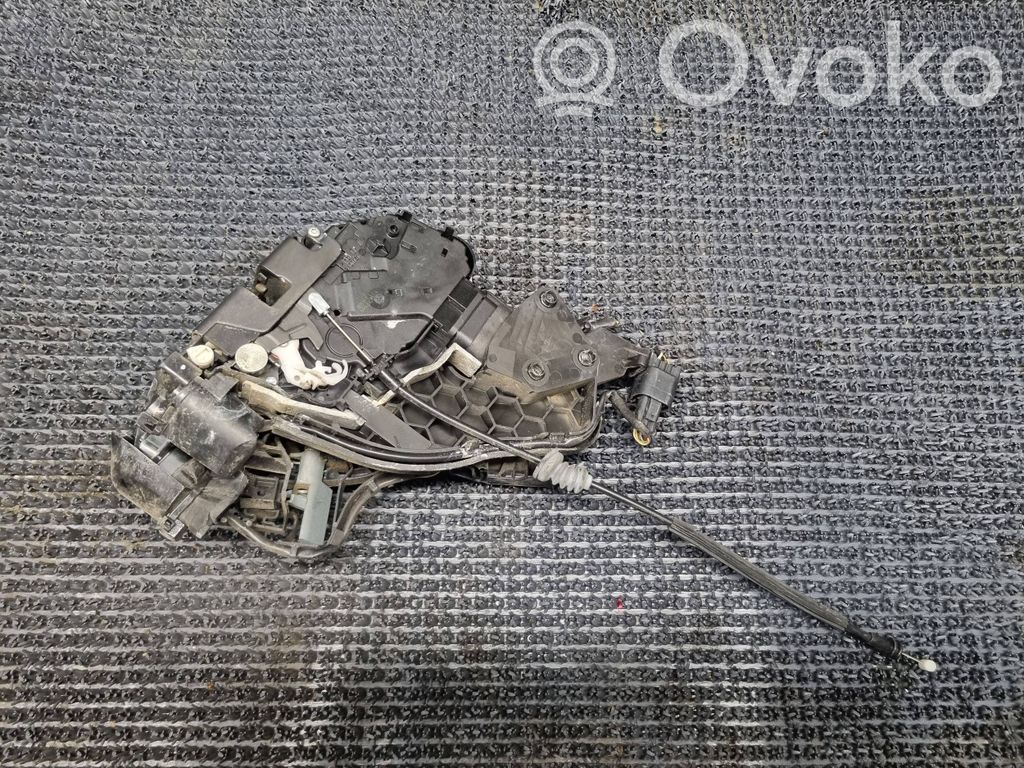 Volvo V50 Rear door lock 