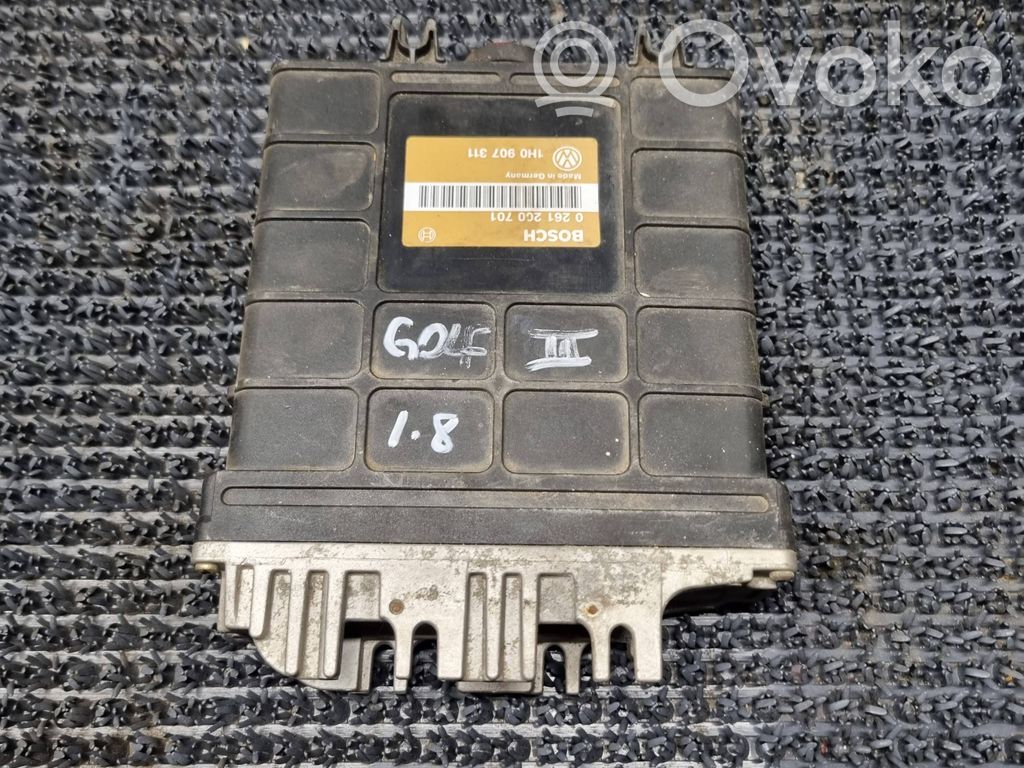 Volkswagen Golf III Engine control unit/module 