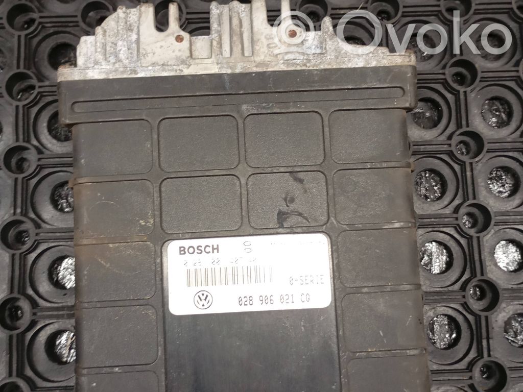 Volkswagen PASSAT B5.5 Engine control unit/module 