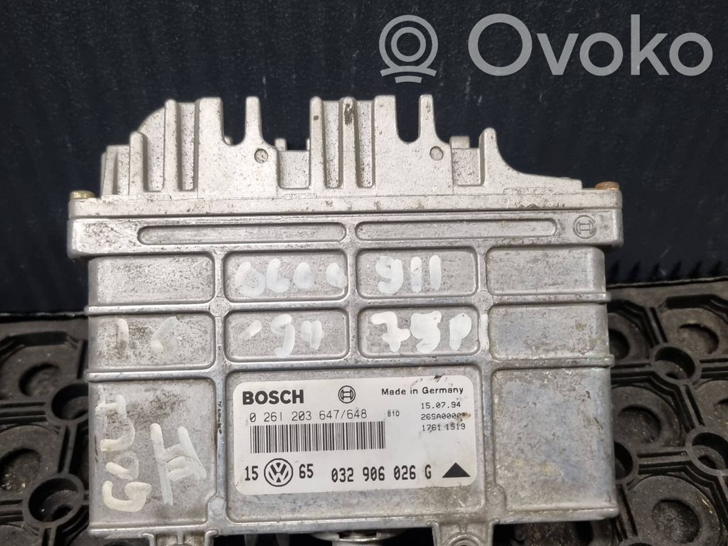 Volkswagen Golf III Engine control unit/module 