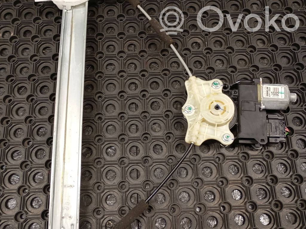 Hyundai i20 (GB IB) Front door window regulator with motor 