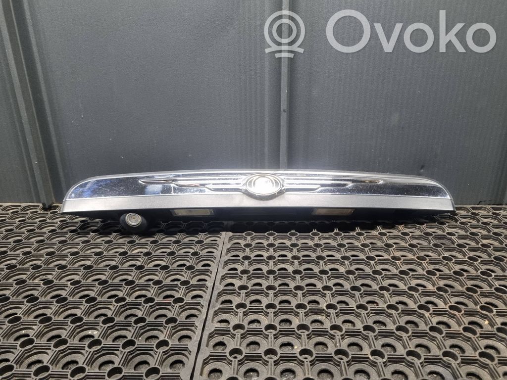 Chrysler Grand Voyager V Listwa oświetlenie tylnej tablicy rejestracyjnej 