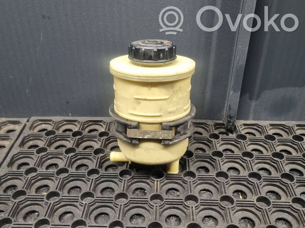 Renault Trafic II (X83) Réservoir de liquide de direction assistée 