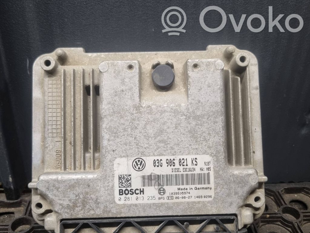 Volkswagen Golf V Engine control unit/module 