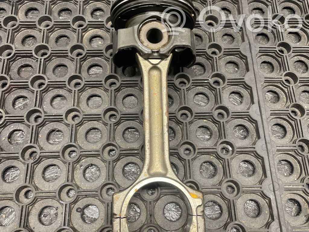Piston   8090652