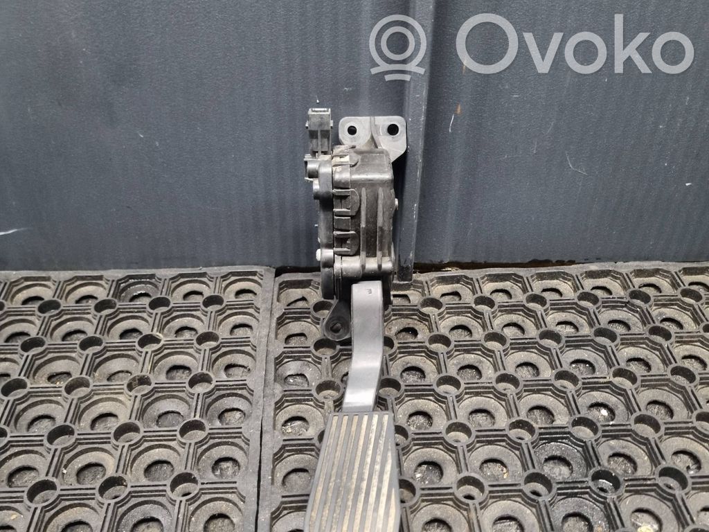 Opel Vectra C Pedał gazu / przyspieszenia 