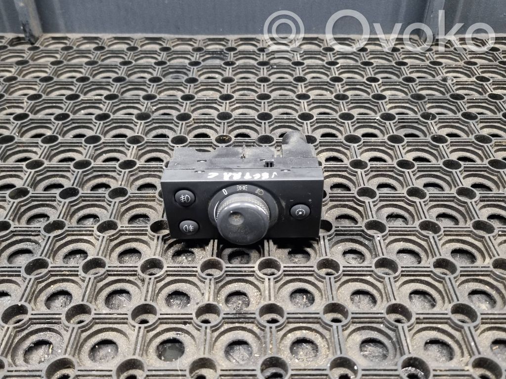 Light switch   13177067,LK04060070