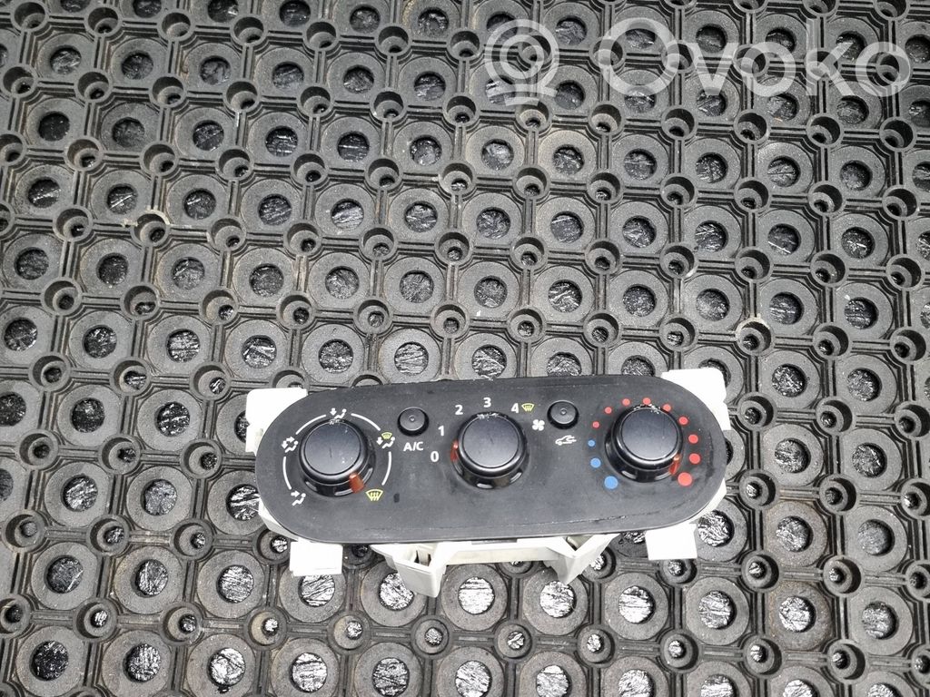 Renault Trafic III (X82) Climate control unit 