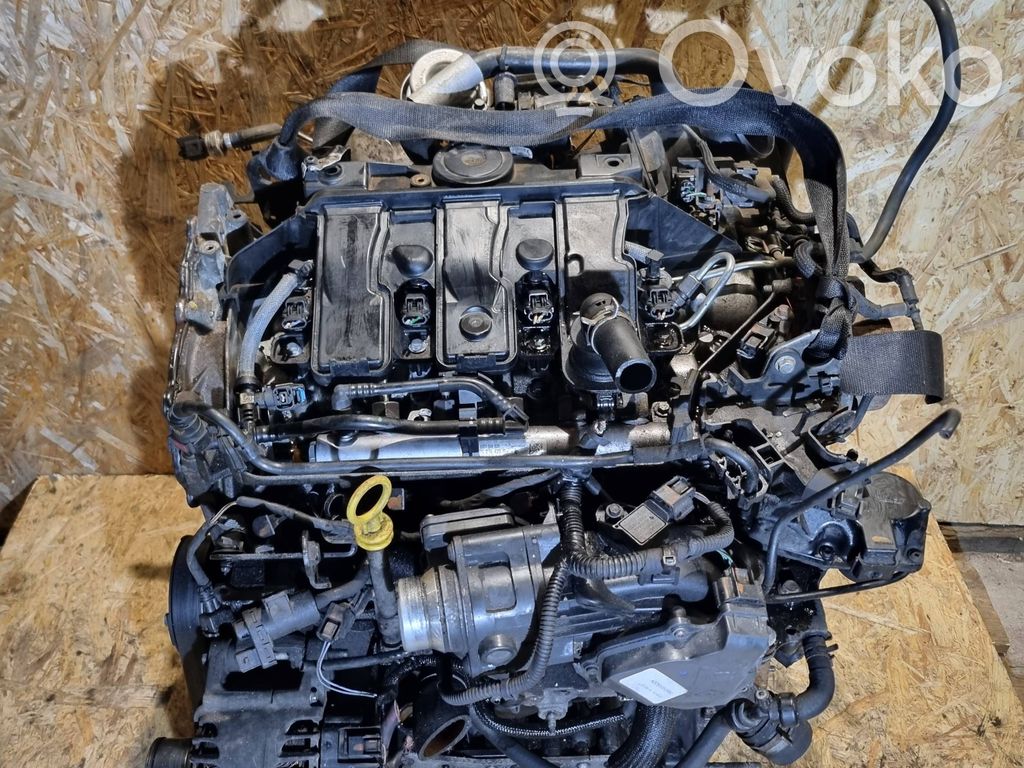 Opel Vivaro Двигатель 