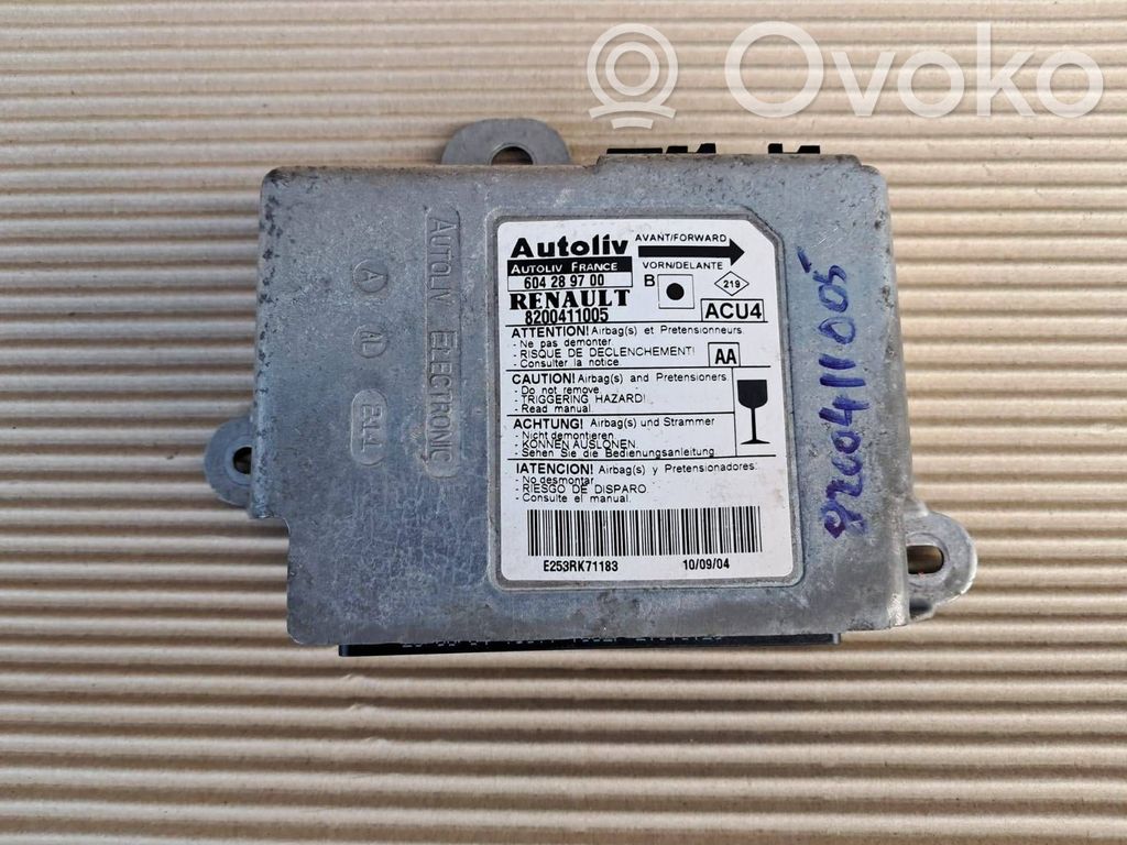 Renault Megane II Airbag control unit/module 