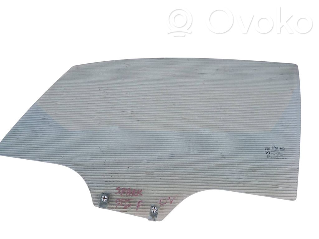 Chevrolet Spark Front door window glass four-door 