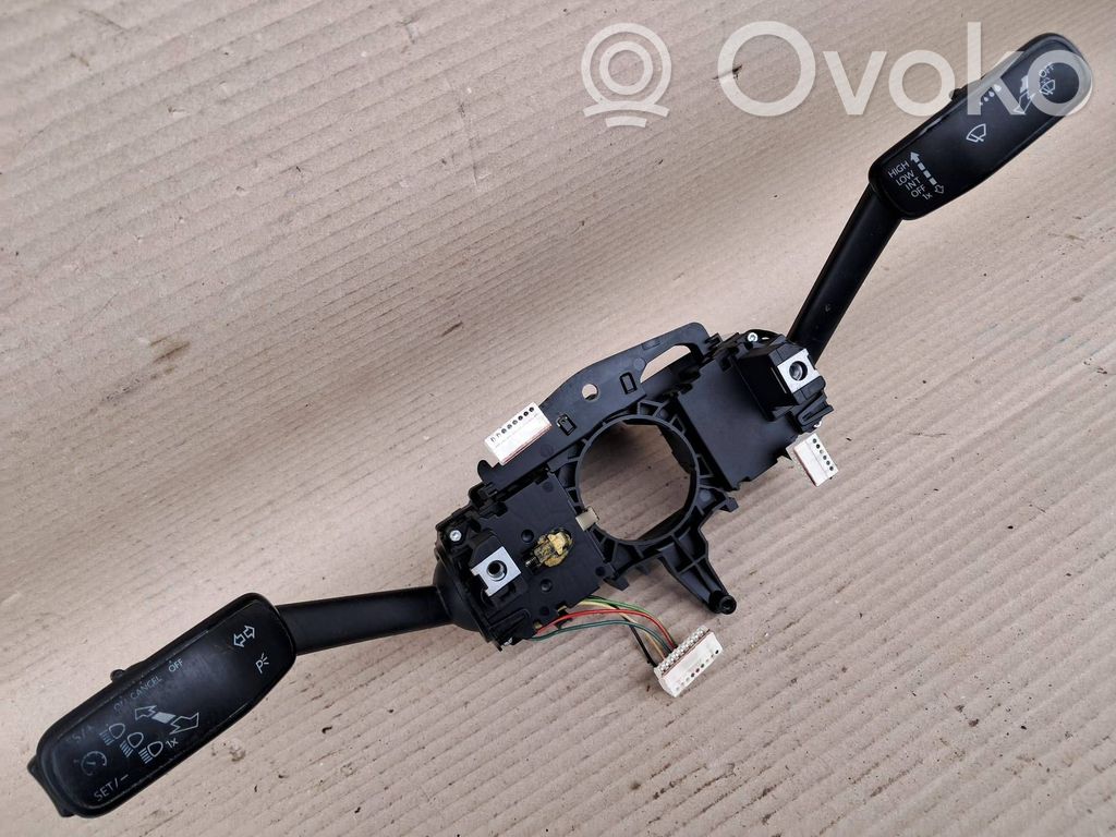 Skoda Octavia Mk3 (5E) Interruptor/palanca de limpiador de luz de giro 