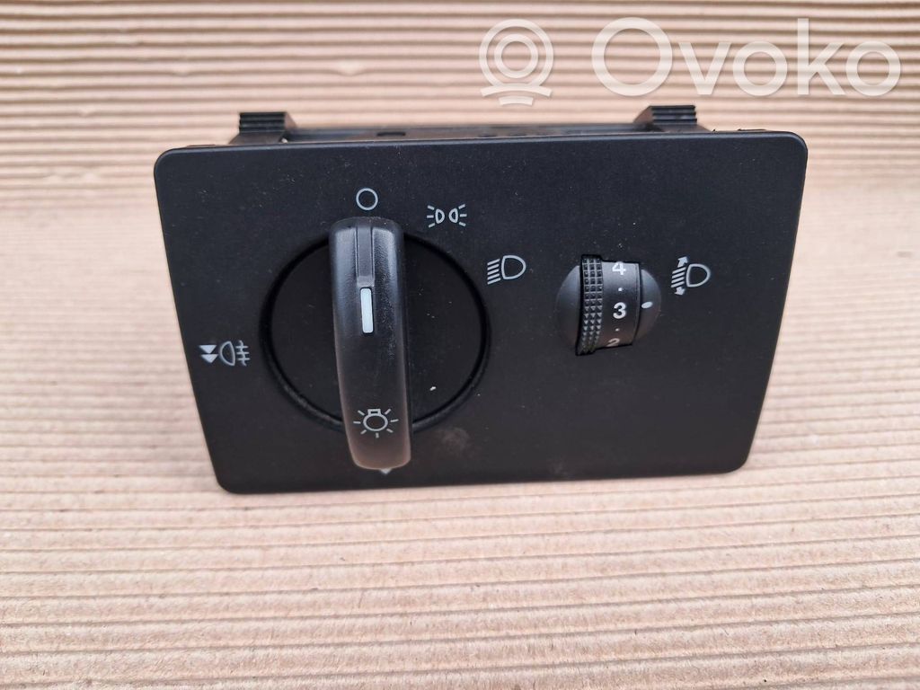 Ford Fusion Light switch 