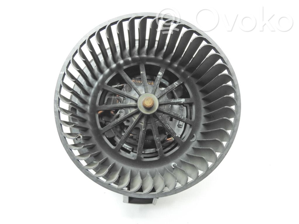 Citroen DS3 Mazā radiatora ventilators 