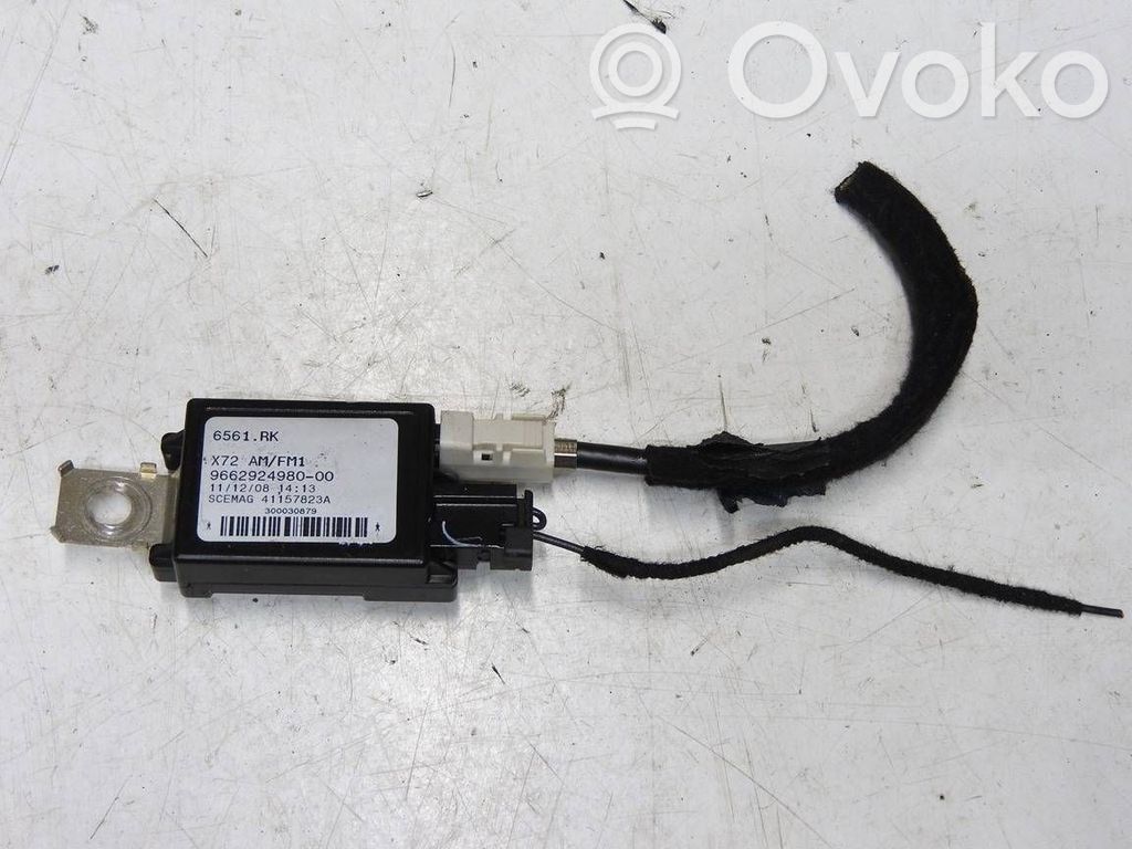 Antenos stiprintuvas   9662924980,41157823A,300030879
