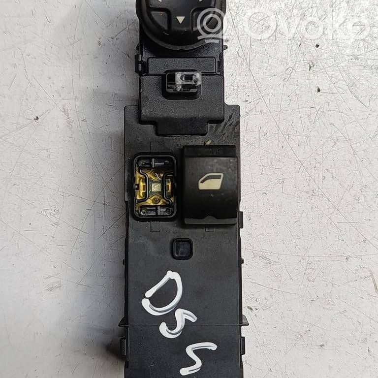 Citroen DS4 Electric window control switch 