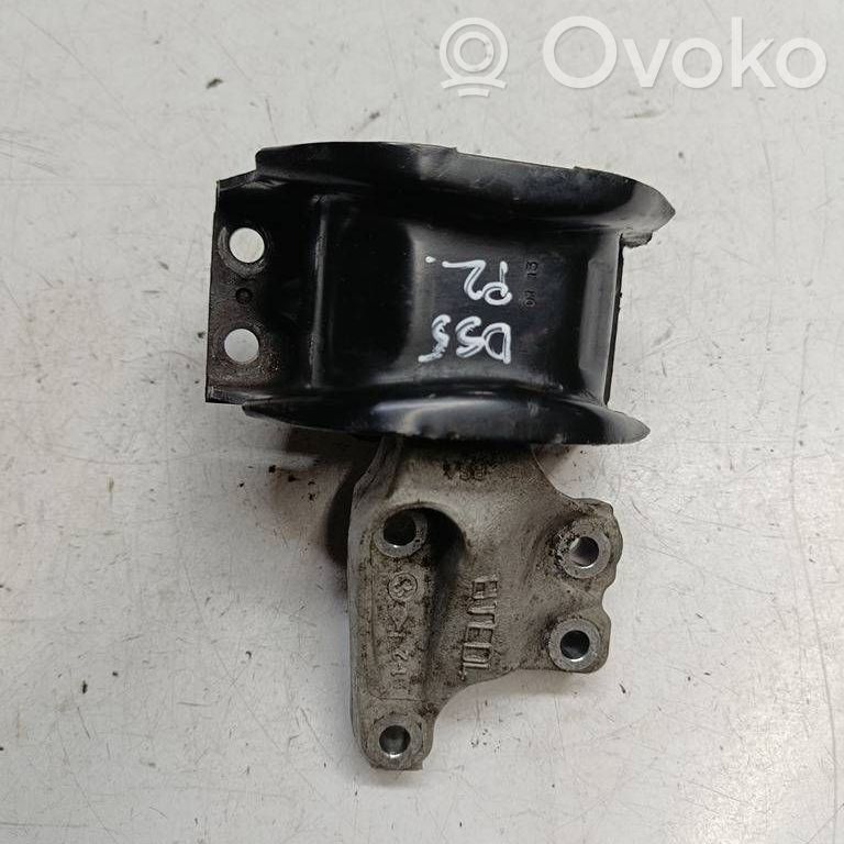 Citroen DS5 Engine mount bracket 