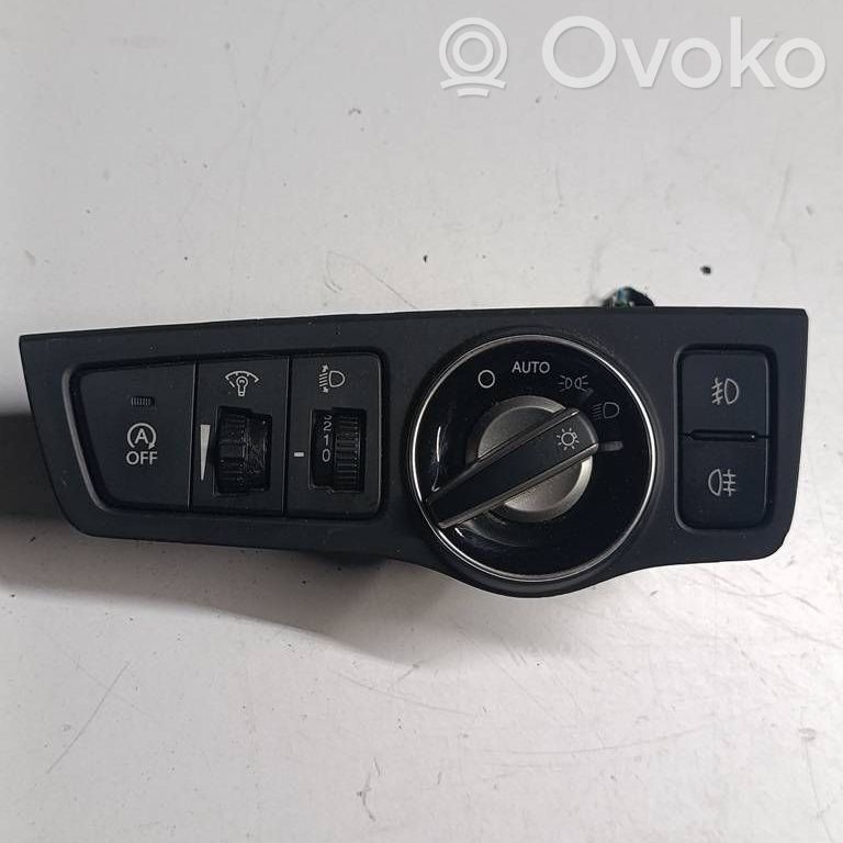 Interruptor de luz   933003Z970,39R1051000,1309030032