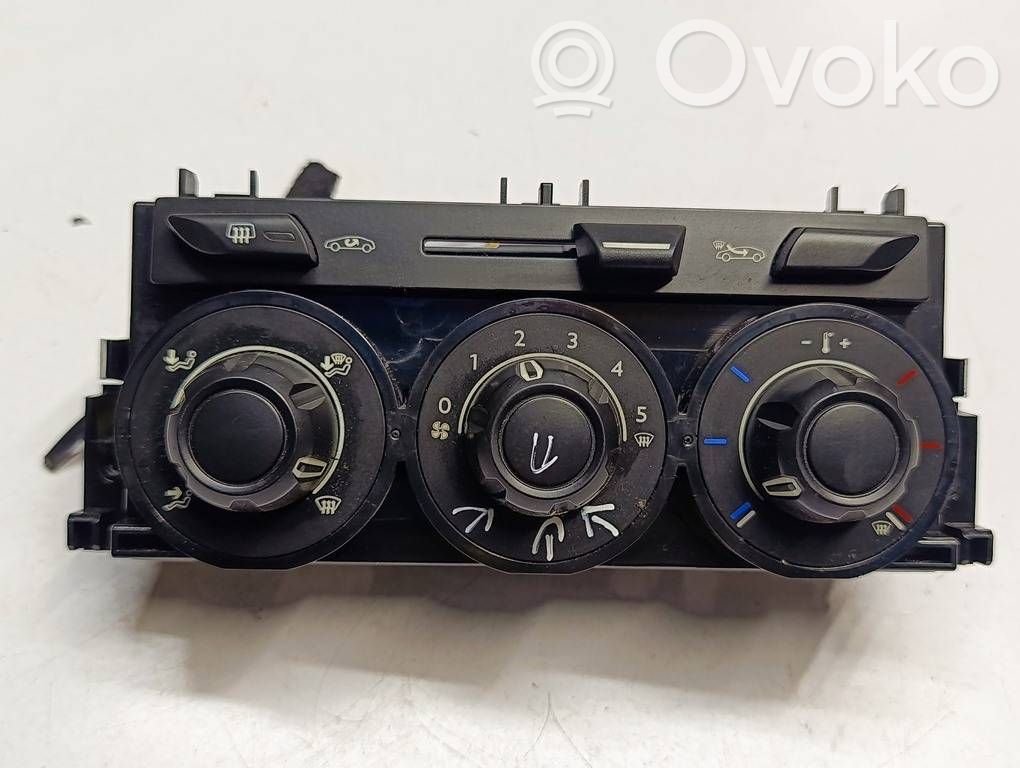 Citroen DS3 Climate control unit 