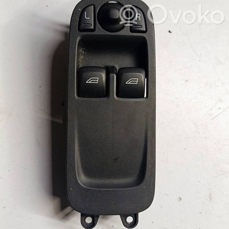 Volvo C30 Electric window control switch 