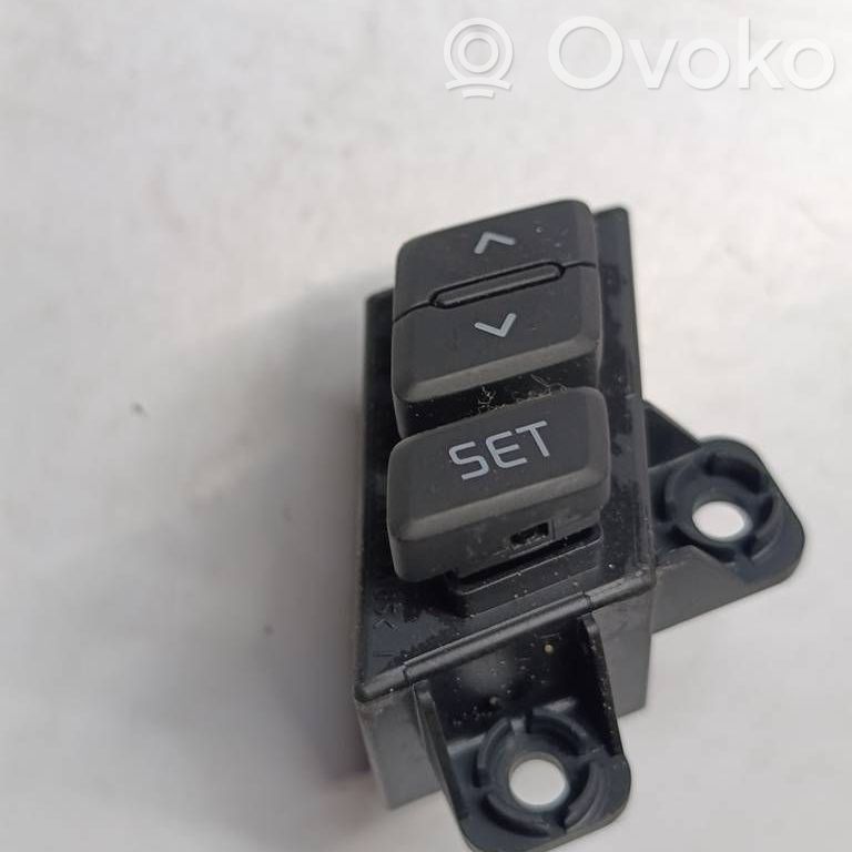 Other switches/knobs/shifts   93796A2900,2013620,49D0451000
