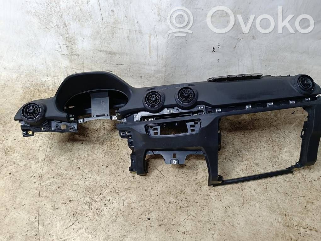 Audi Q2 - Dashboard 