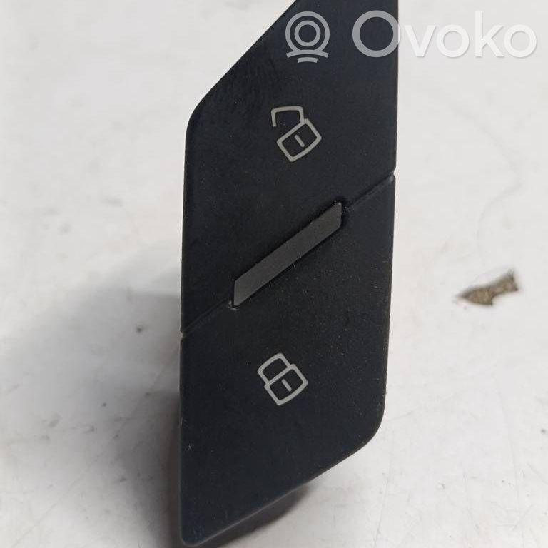 Audi Q2 - Central locking switch button 