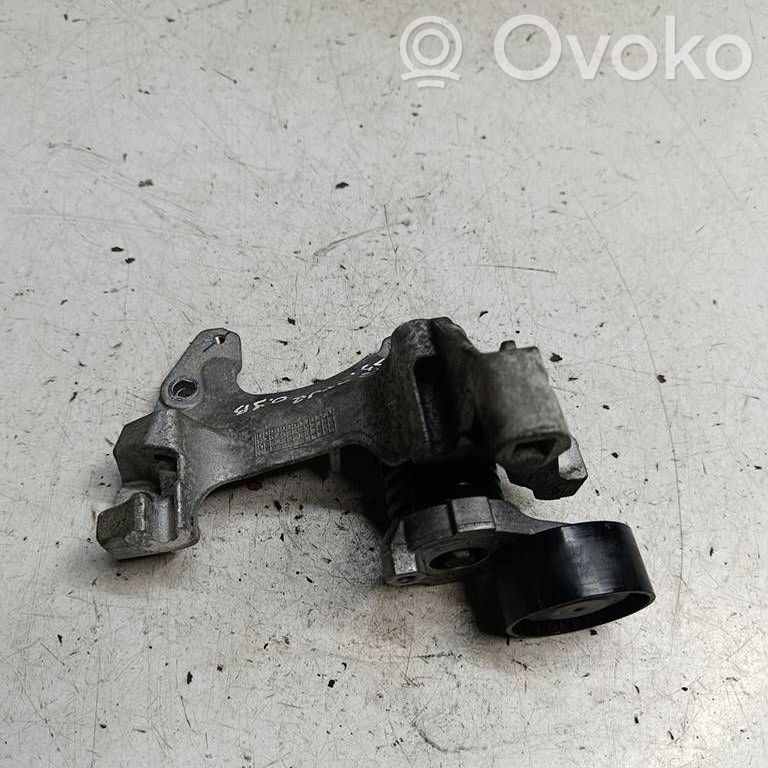Renault Captur Generatoriaus kronšteinas 