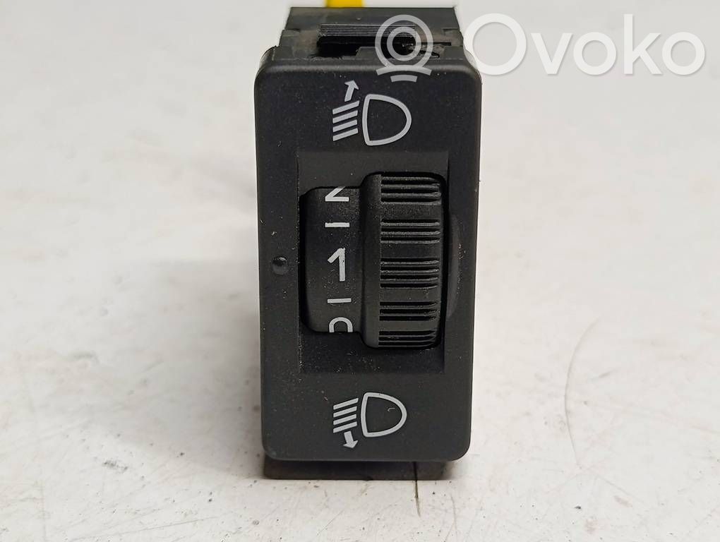 DS Automobiles 3 Headlight level height control switch 
