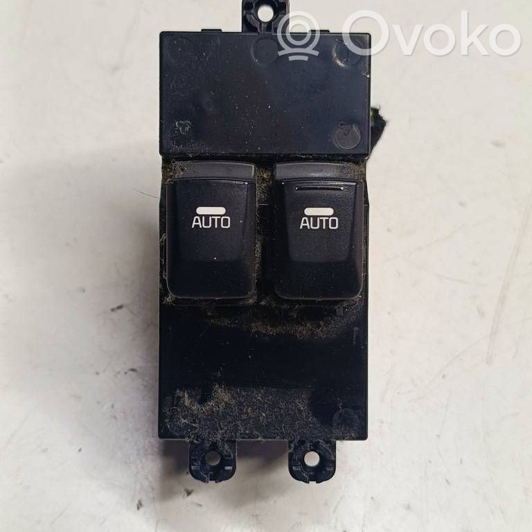 KIA Ceed Interruptor del elevalunas eléctrico 