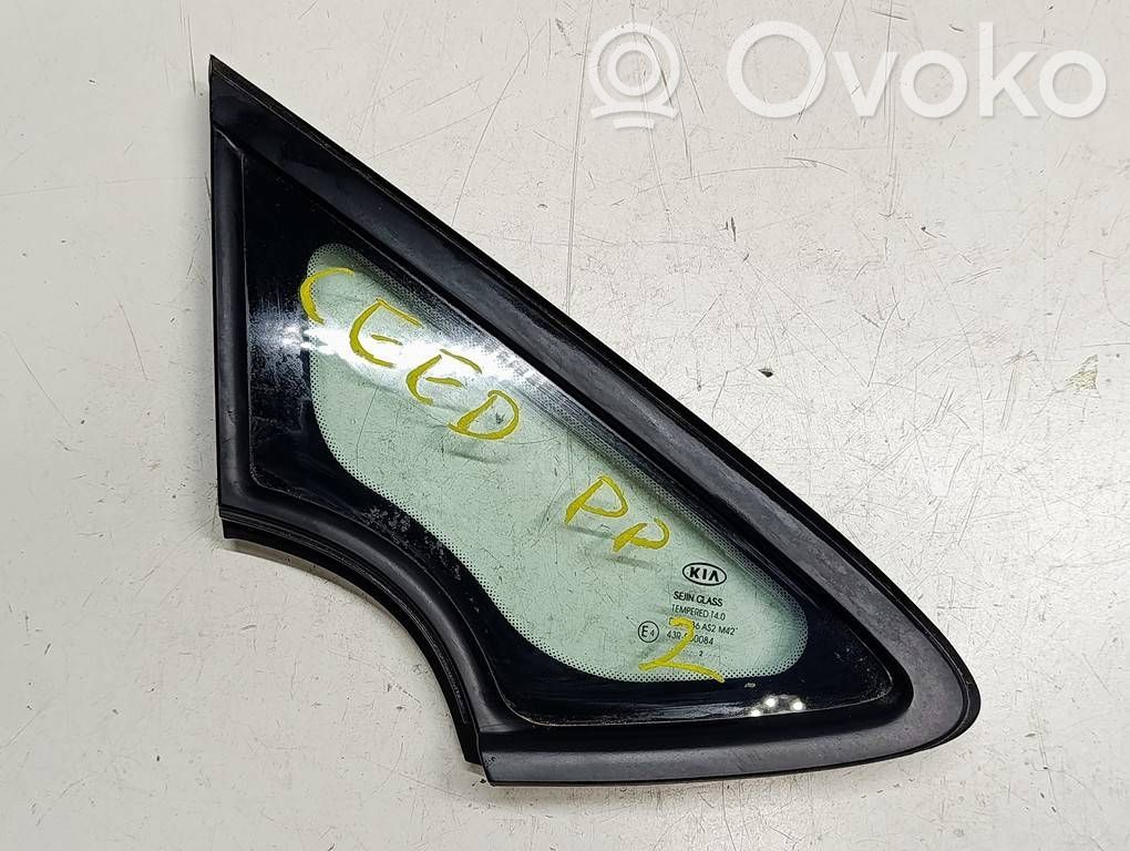 KIA Ceed Front door vent window glass four-door 