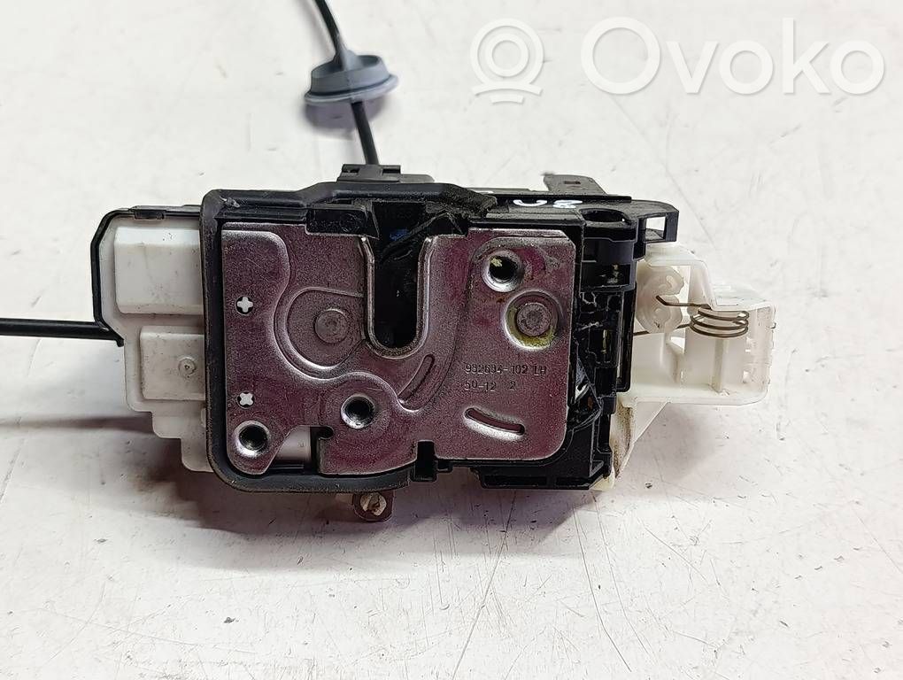Volvo V40 Zamek drzwi przednich 