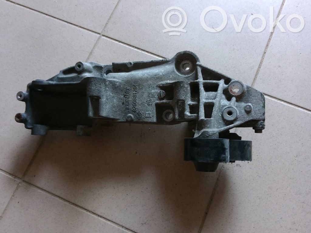 Renault Trafic II (X83) Generator/alternator bracket 