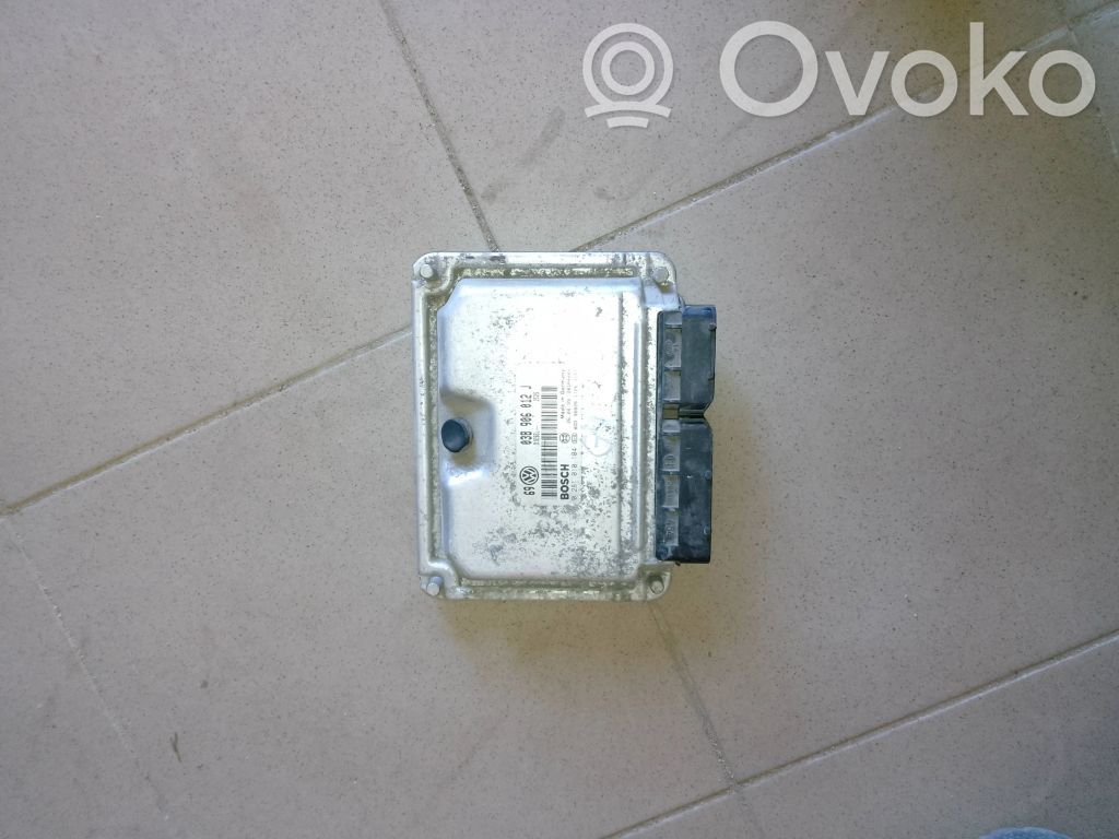 Volkswagen Golf IV Engine control unit/module 