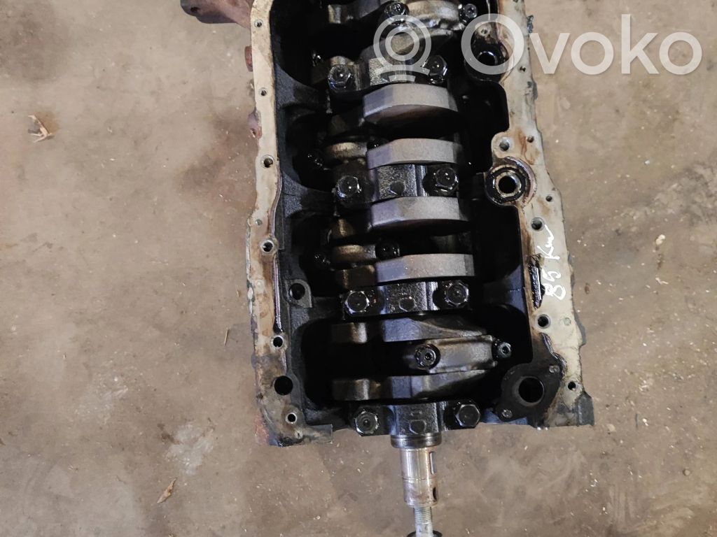 Toyota Corolla Verso E121 Engine block 