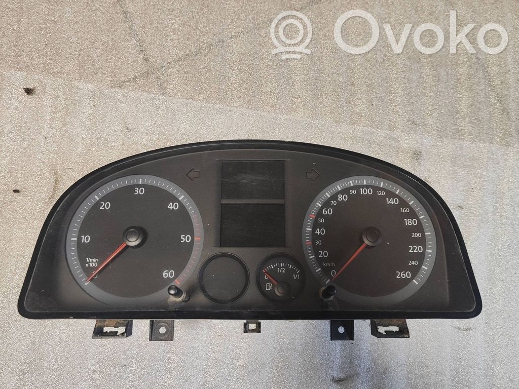 Volkswagen Caddy Speedometer (instrument cluster) 