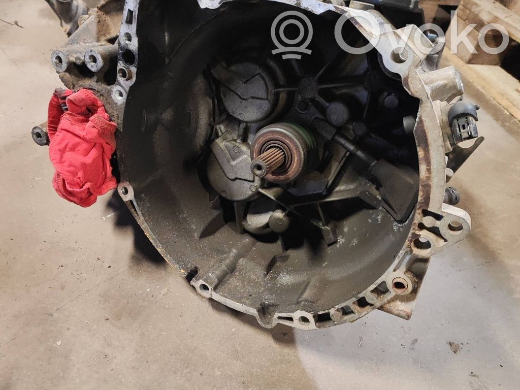 Volvo V70 Manualna 5-biegowa skrzynia biegów 