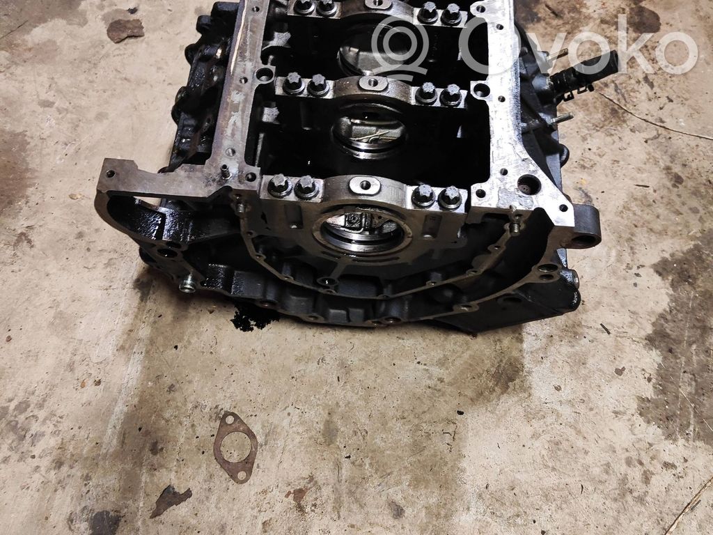 Audi A4 S4 B6 8E 8H Engine block 