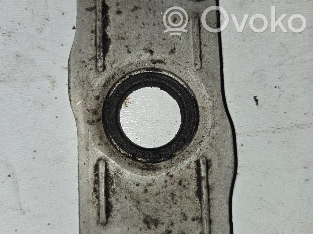 Audi A6 S6 C6 4F Fuel Injector clamp holder 