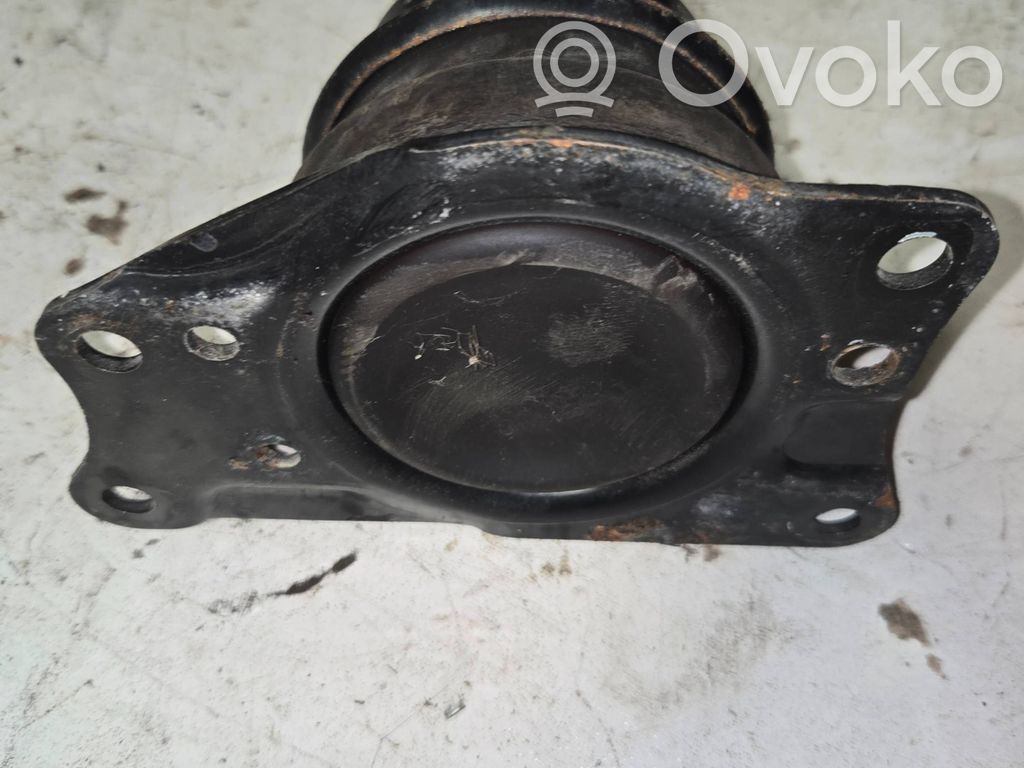 Volkswagen Polo IV 9N3 Подушка двигателя 