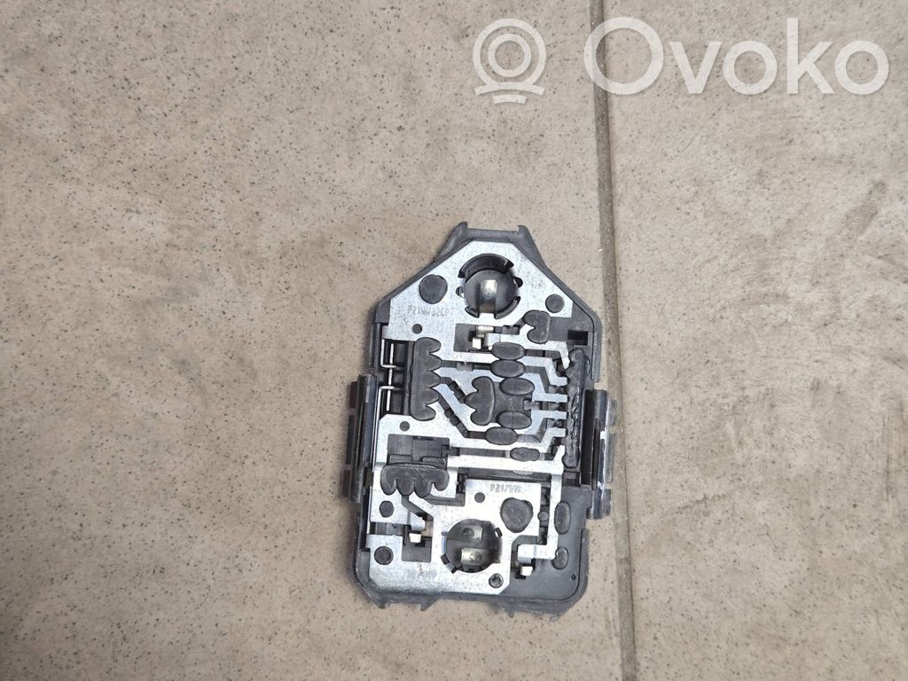 Volkswagen Vento Tail light bulb cover holder 