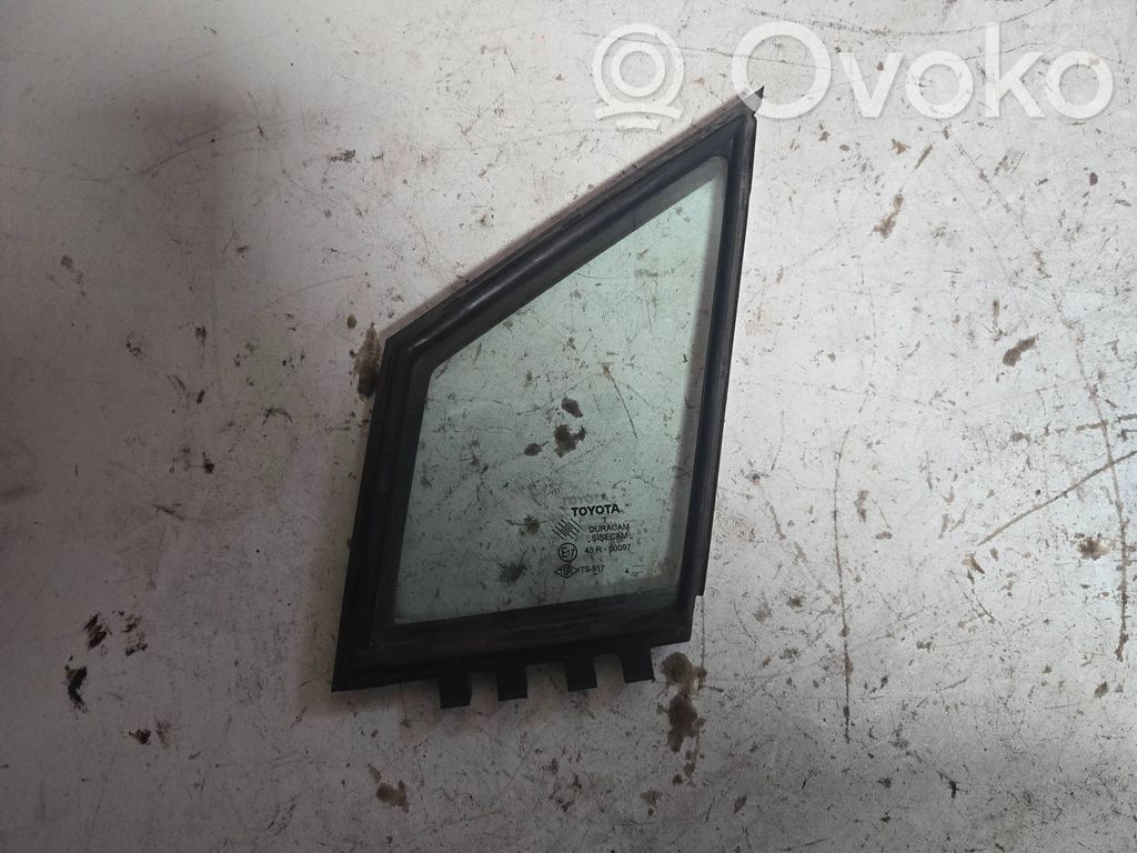 Toyota Corolla Verso E121 Front door vent window glass four-door 