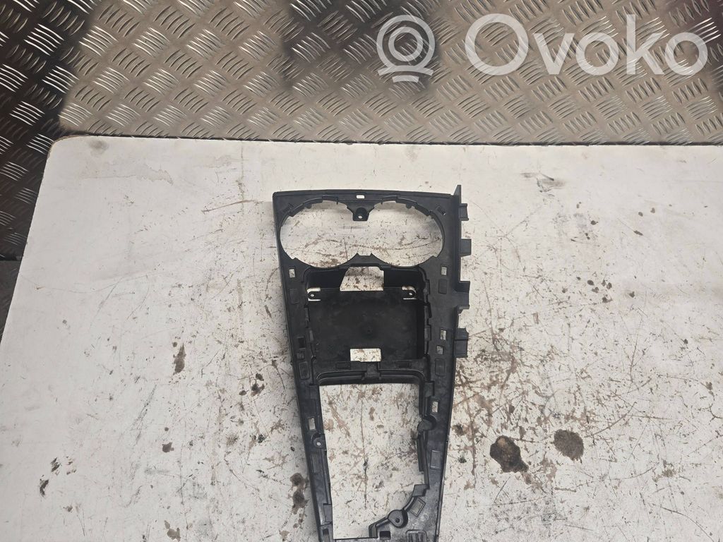 Audi A4 S4 B9 Kita centrinė konsolės (tunelio) detalė 