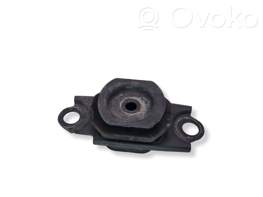 Nissan Juke I F15 Engine mount bracket 