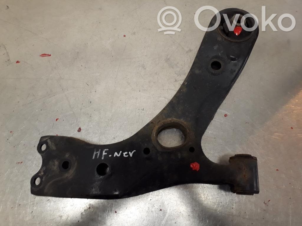 Toyota Verso Querlenker Achsschenkel vorne